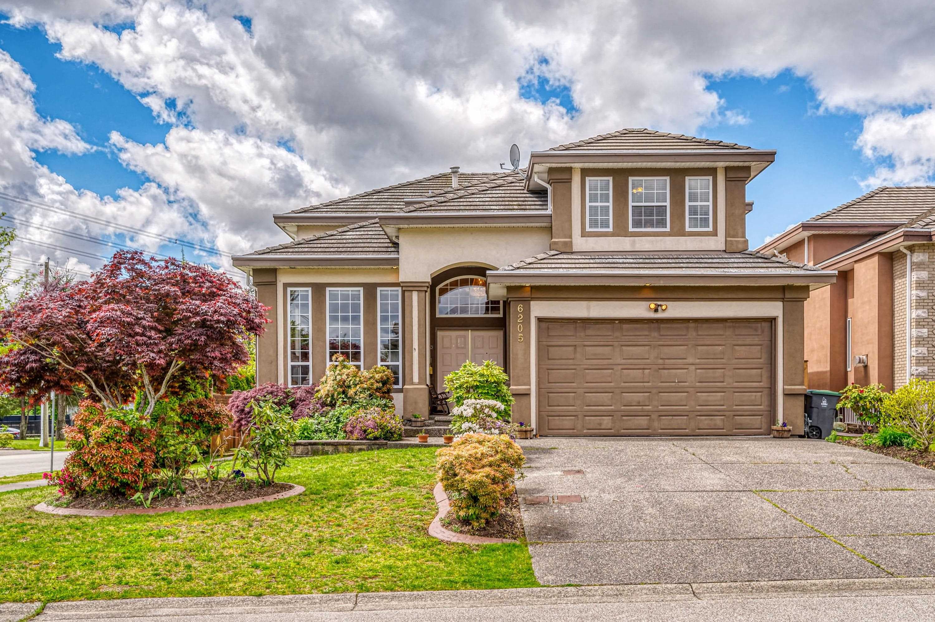 6205 126a Avenue, Surrey, V3X 3M4 — photo 1