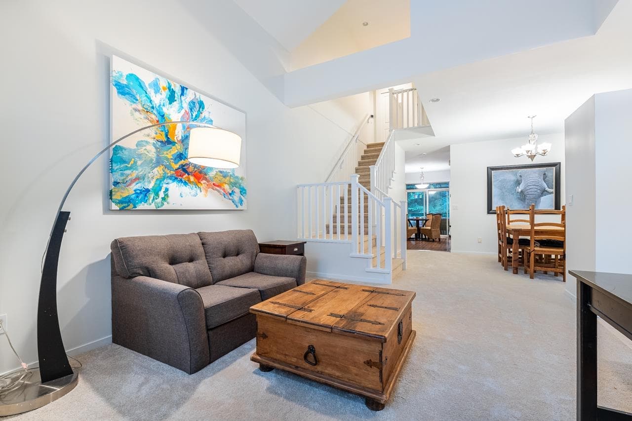 30 Hawthorn Drive, Port Moody, V3H 0A4 — photo 2