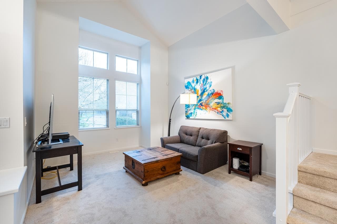 30 Hawthorn Drive, Port Moody, V3H 0A4 — photo 3