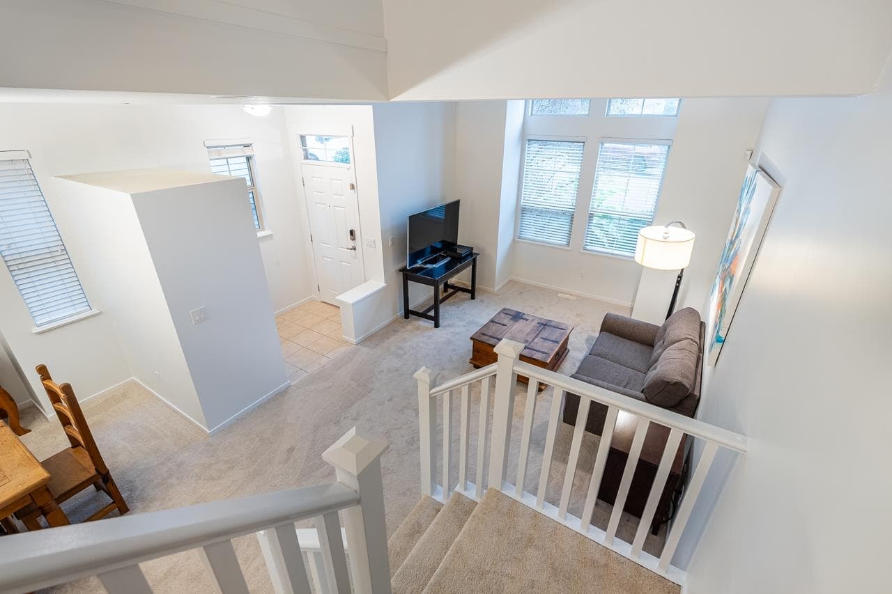 30 Hawthorn Drive, Port Moody, V3H 0A4 — photo 4