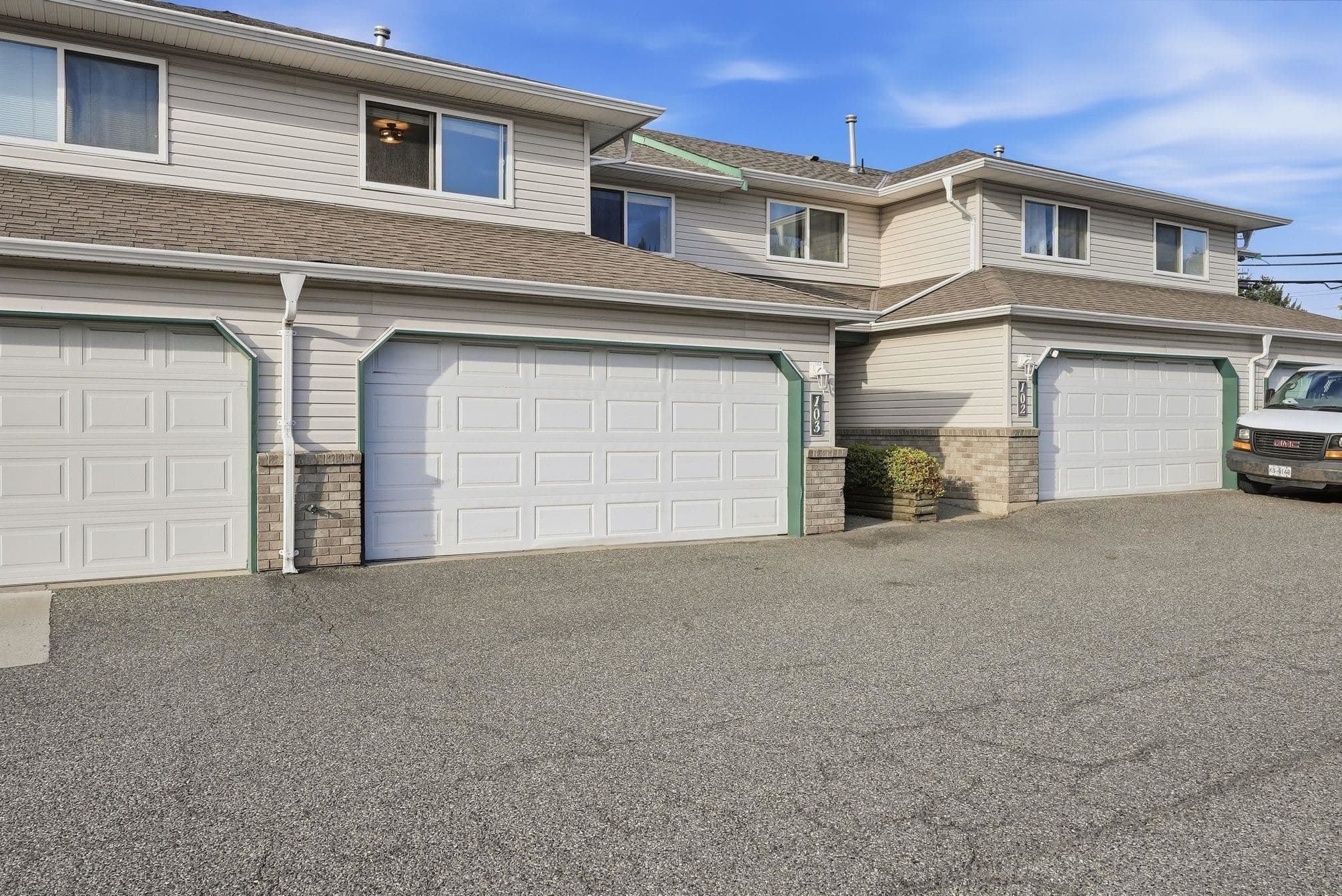 103 - 5765 Vedder Road, Chilliwack, V2R 1C3 — photo 2