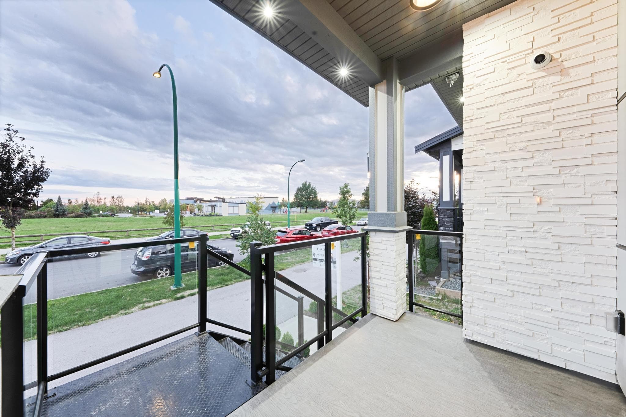 19433 70 Avenue, Surrey, V4N 1N2 — photo 4