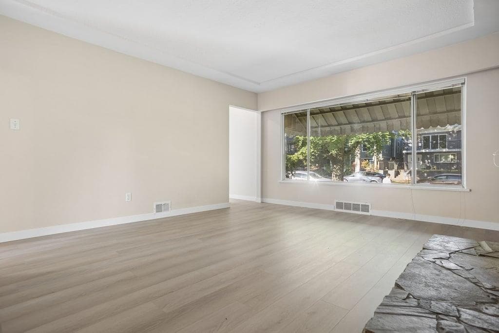 4520 Welwyn Street, Vancouver, V5N 3Z5 — photo 5