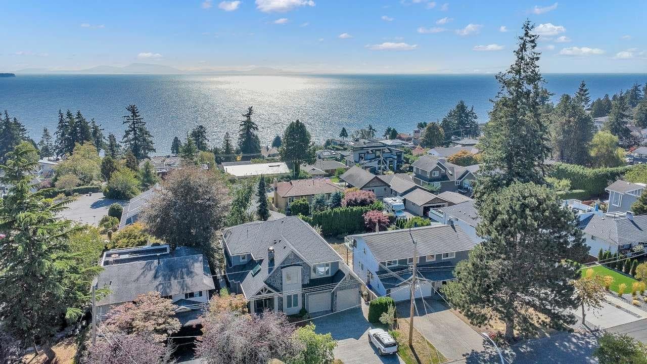 13242 14a Avenue, Surrey, V4A 1J3 — photo 2