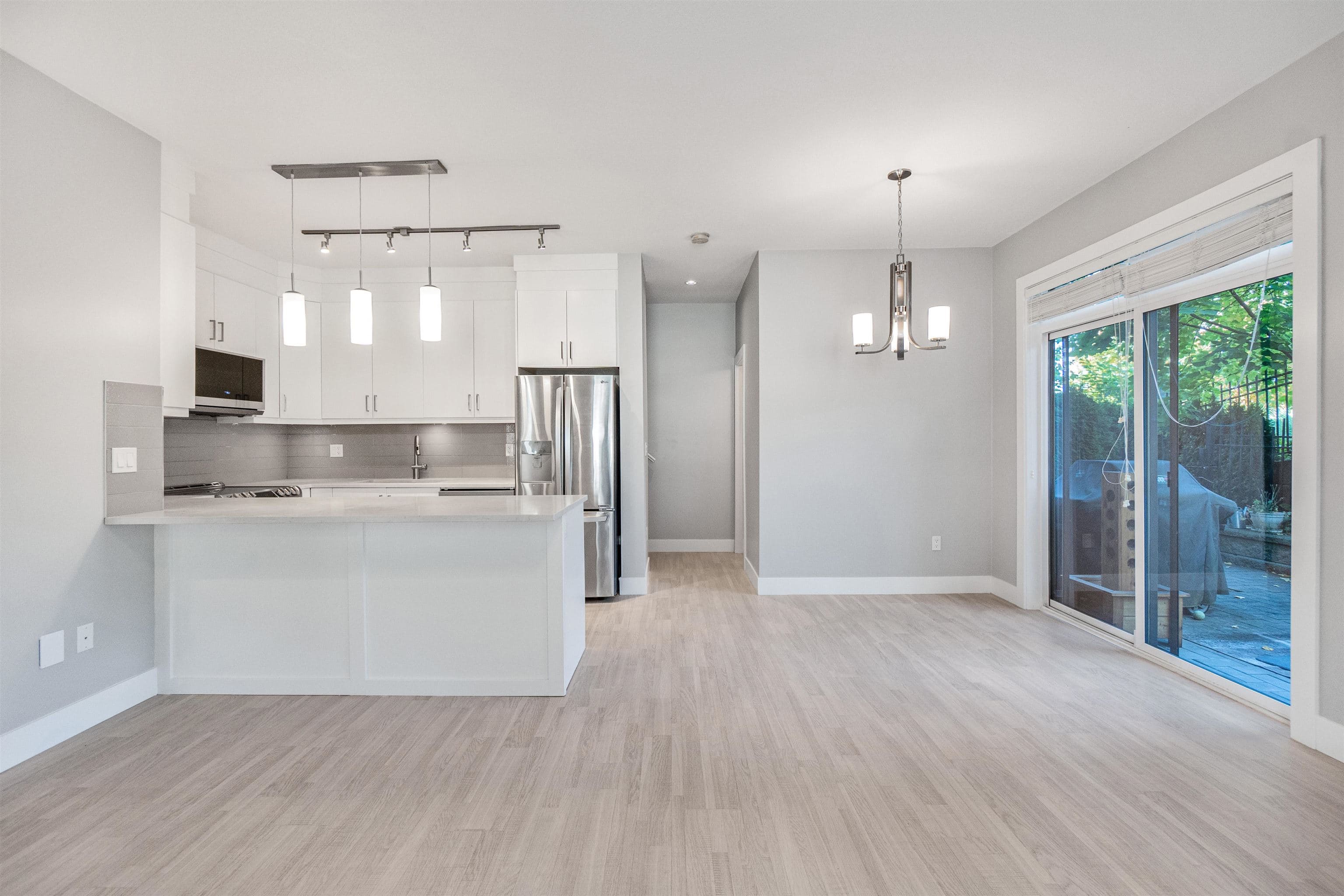 104 - 3525 Chandler Street, Coquitlam, V3E 0L9 — photo 2