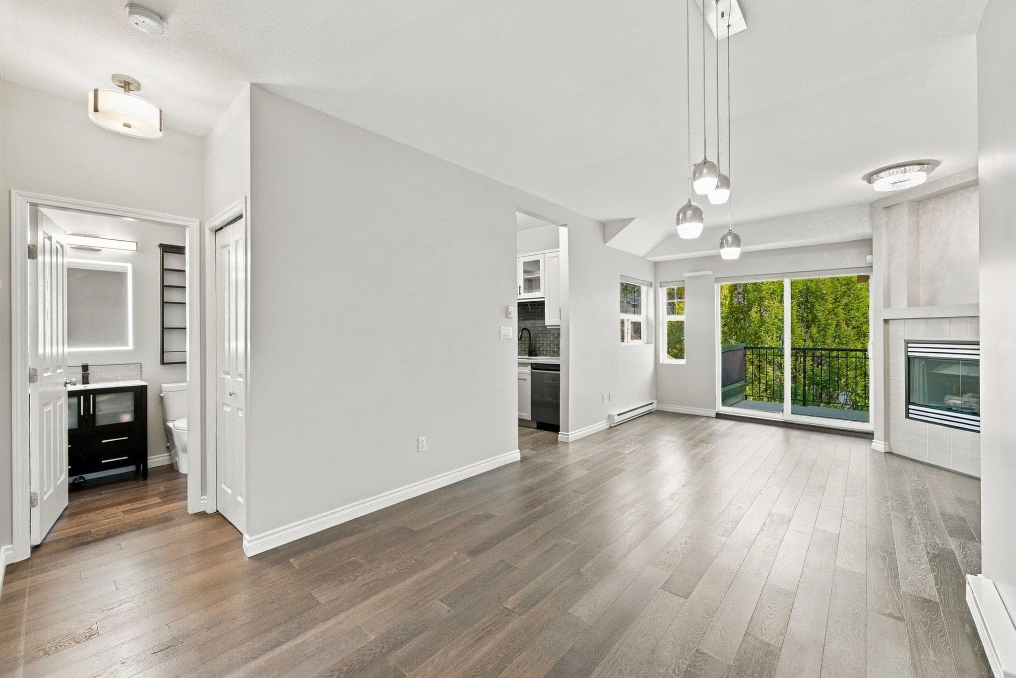 401 - 580 Twelfth Street, New Westminster, V3M 4H9 — photo 3