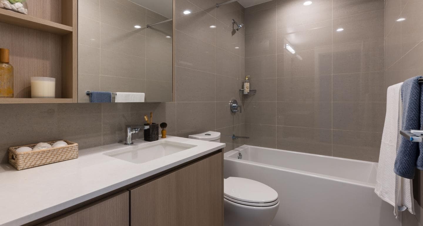 1405 - 618 Carnarvon Street, New Westminster, V3M 0N9 — photo 3
