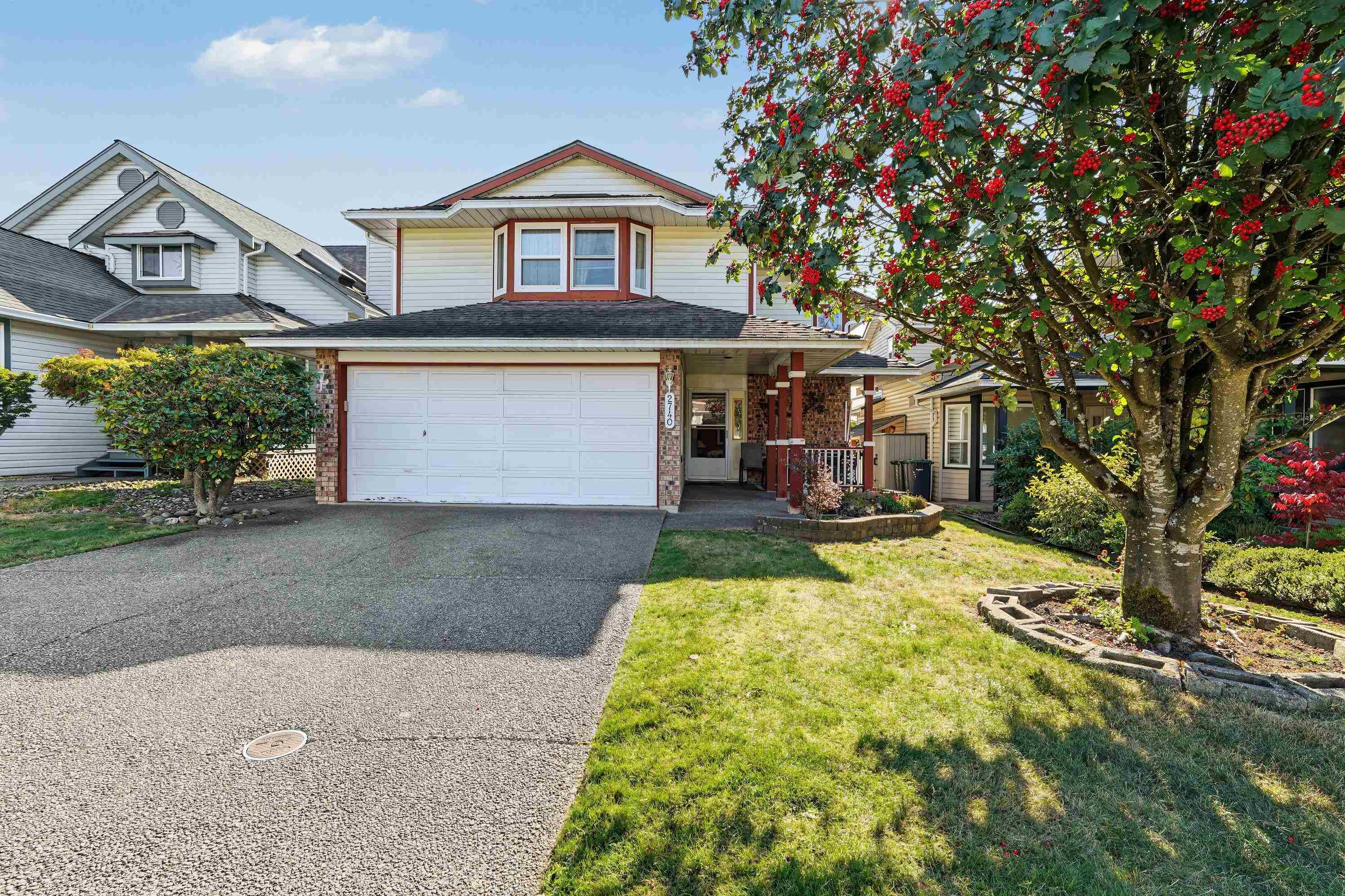 2740 Westlake Drive, Coquitlam, V3C 5J7 — photo 2