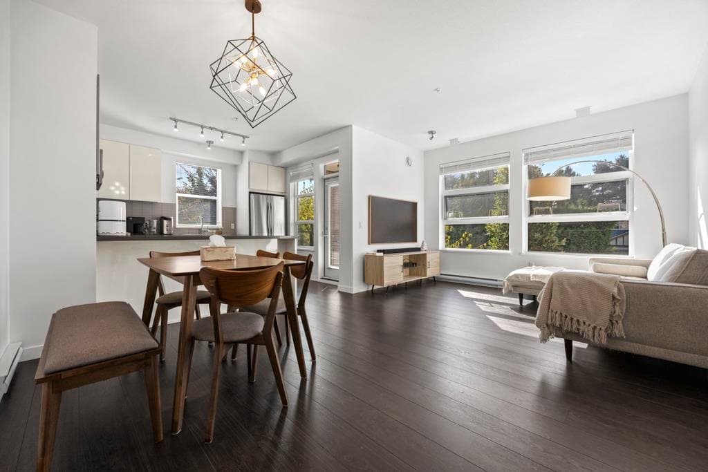 216 - 607 Cottonwood Avenue, Coquitlam, V3J 0H1 — photo 2