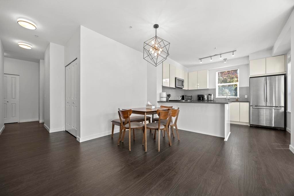 216 - 607 Cottonwood Avenue, Coquitlam, V3J 0H1 — photo 3