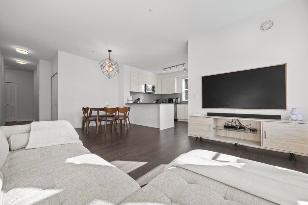 216 - 607 Cottonwood Avenue, Coquitlam, V3J 0H1 — photo 5