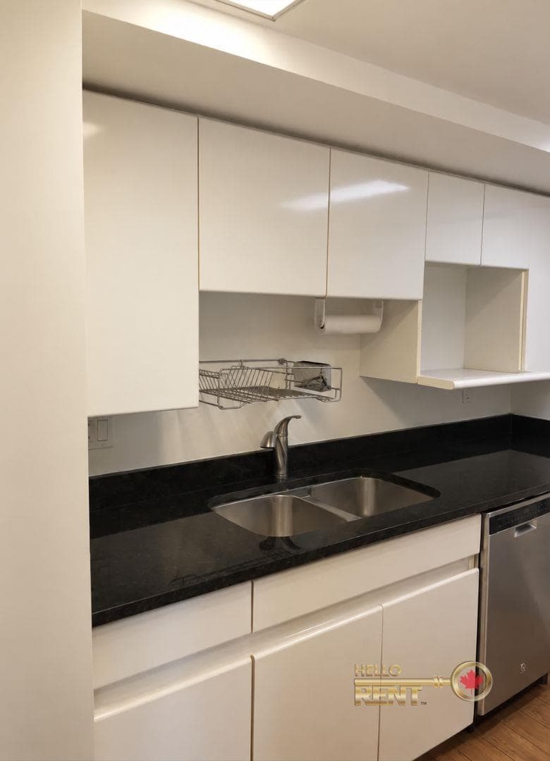 506 - 289 Drake Street, Vancouver, V6B 5Z5 — photo 2