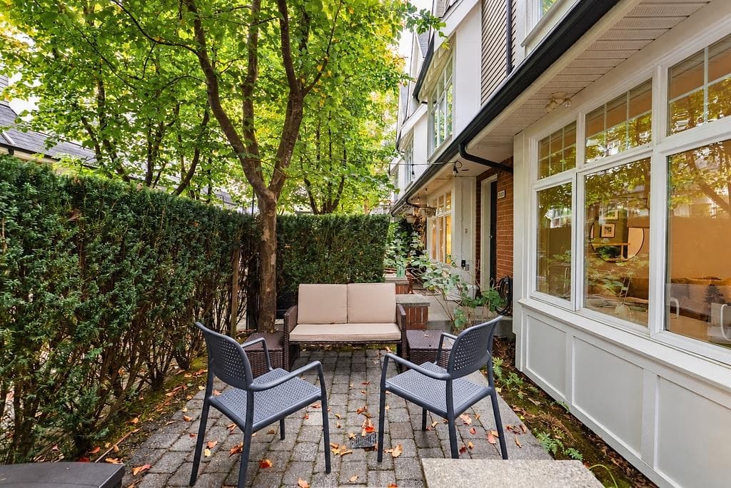 3822 Welwyn Street, Vancouver, V5N 3Y9 — photo 2