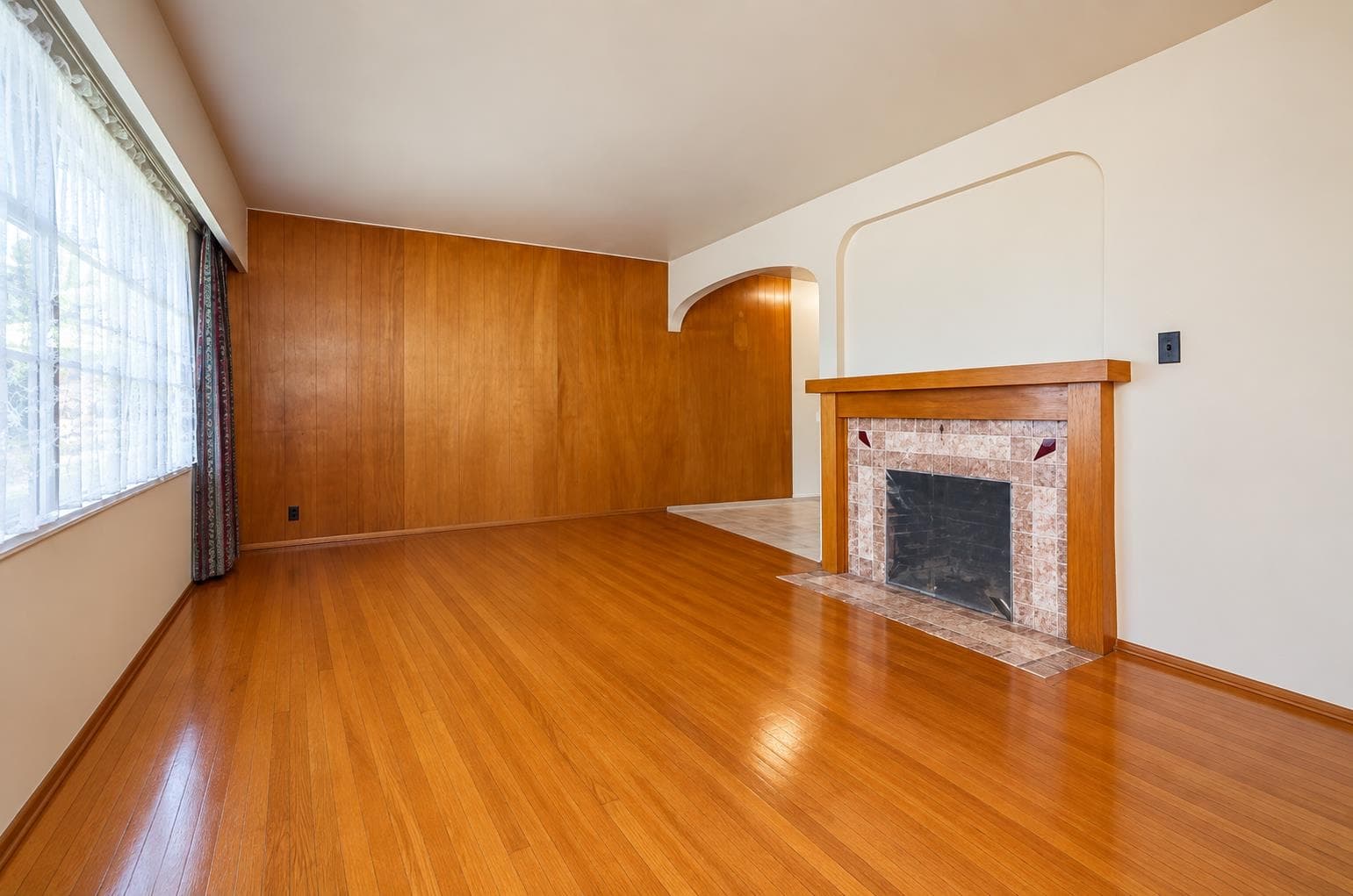 904 First Street, New Westminster, V3L 2J2 — photo 4