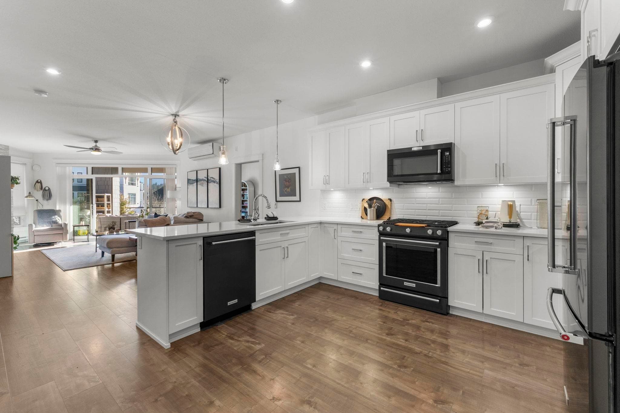 202 - 5384 Tyee Lane, Chilliwack, V2R 6C8 — photo 2