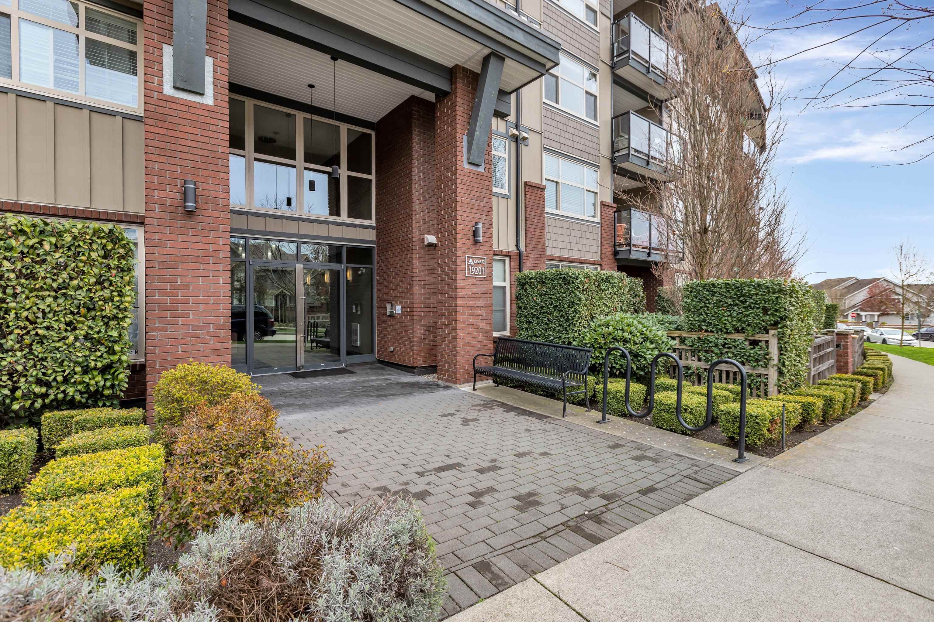 107 - 19201 66a Avenue, Surrey, V4N 6N7 — photo 2