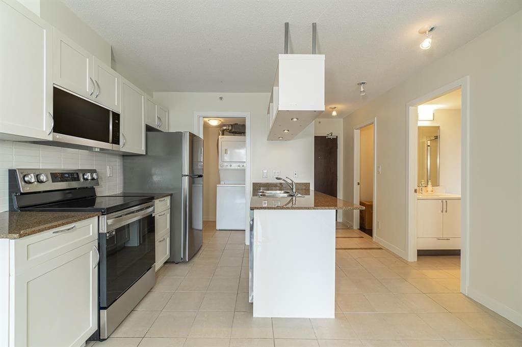 809 - 933 Hornby Street, Vancouver, V6Z 3G4 — photo 2