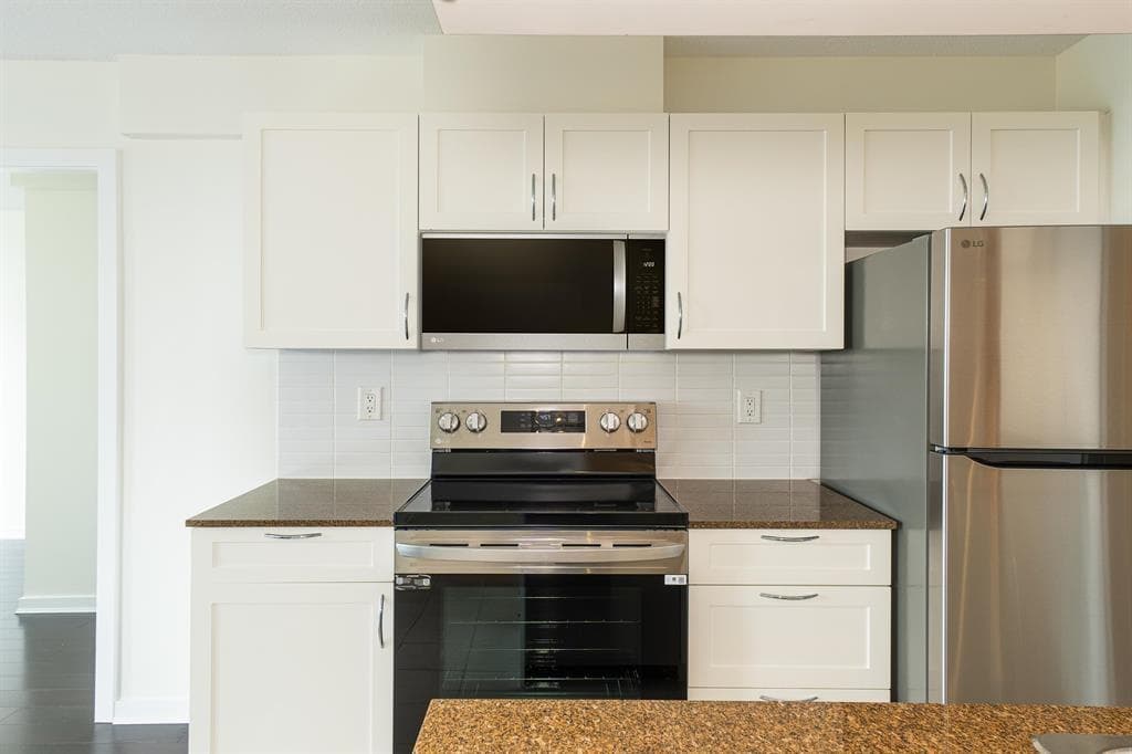 809 - 933 Hornby Street, Vancouver, V6Z 3G4 — photo 4