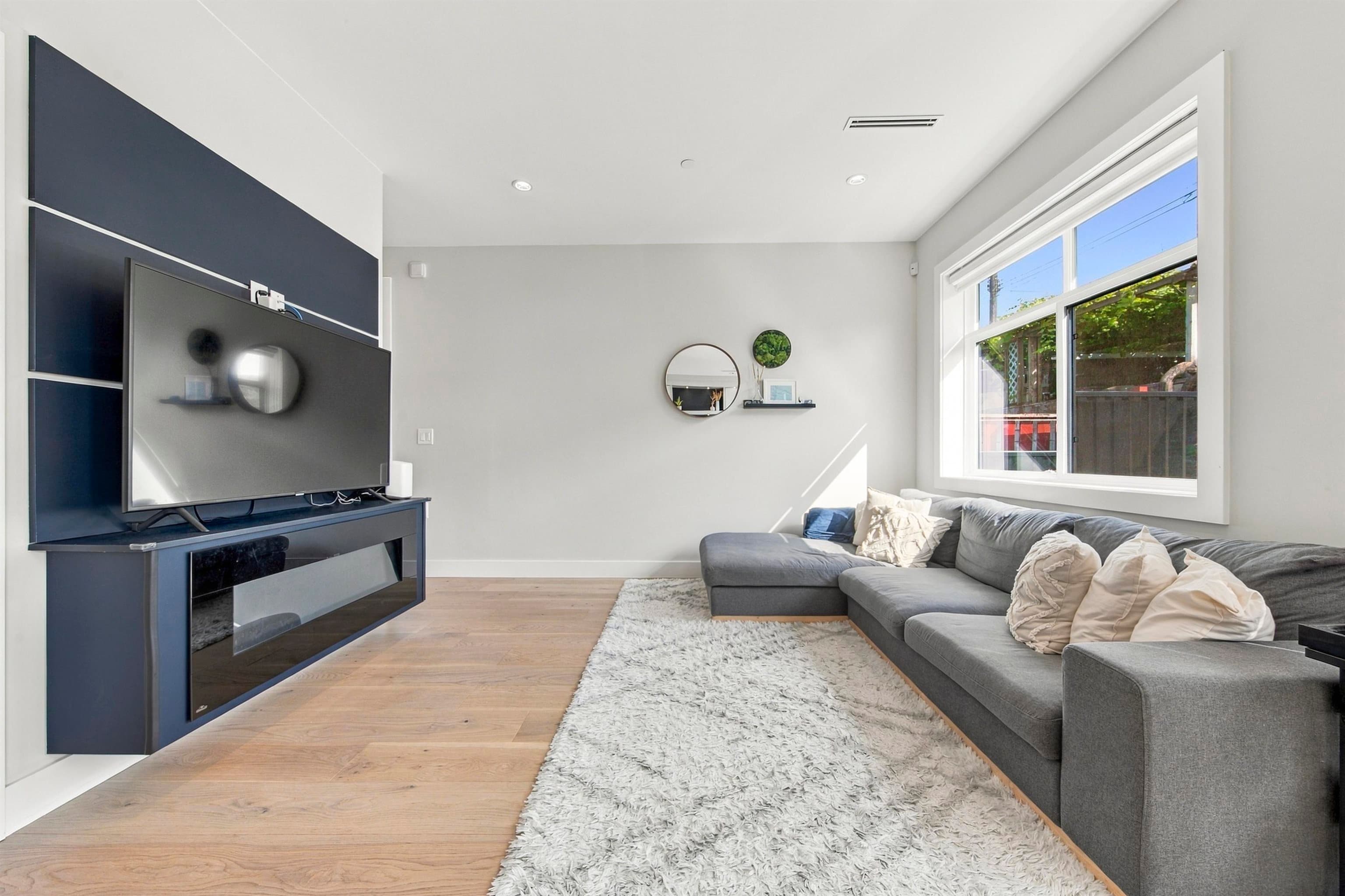 2178 Renfrew Street, Vancouver, V5M 3J5 — photo 5