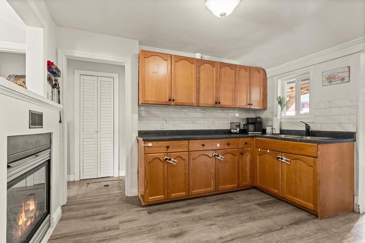 325 Hudson Bay Street, Hope, V0X 1L0 — photo 3