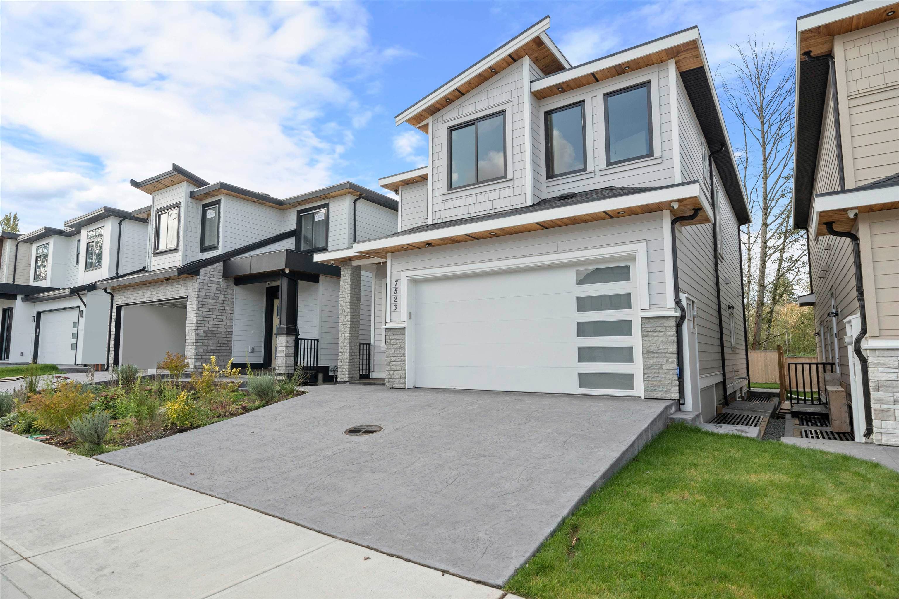 7523 205 Street, Langley, V2Y 1V5 — photo 2