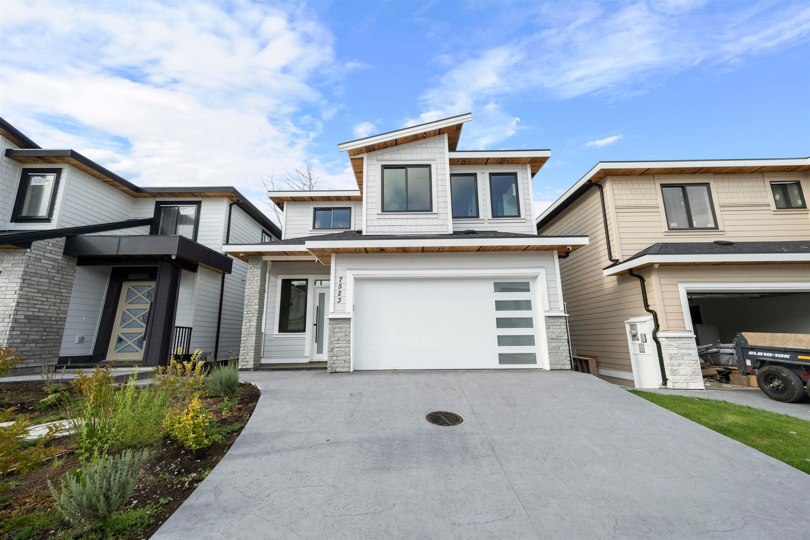 7523 205 Street, Langley, V2Y 1V5 — photo 3