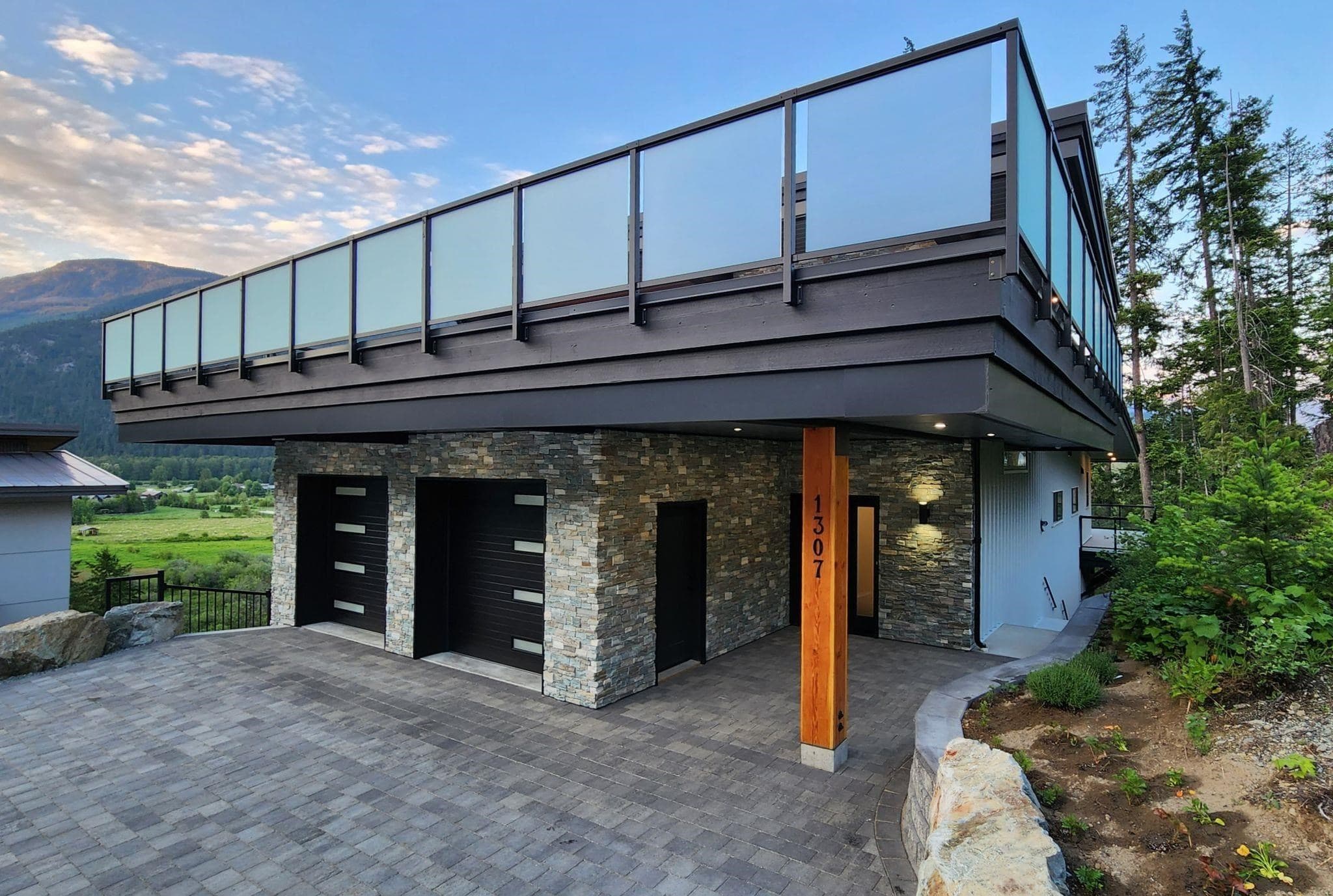 3 - 1307 Eagle Drive, Pemberton, V0N 2L0 — photo 1