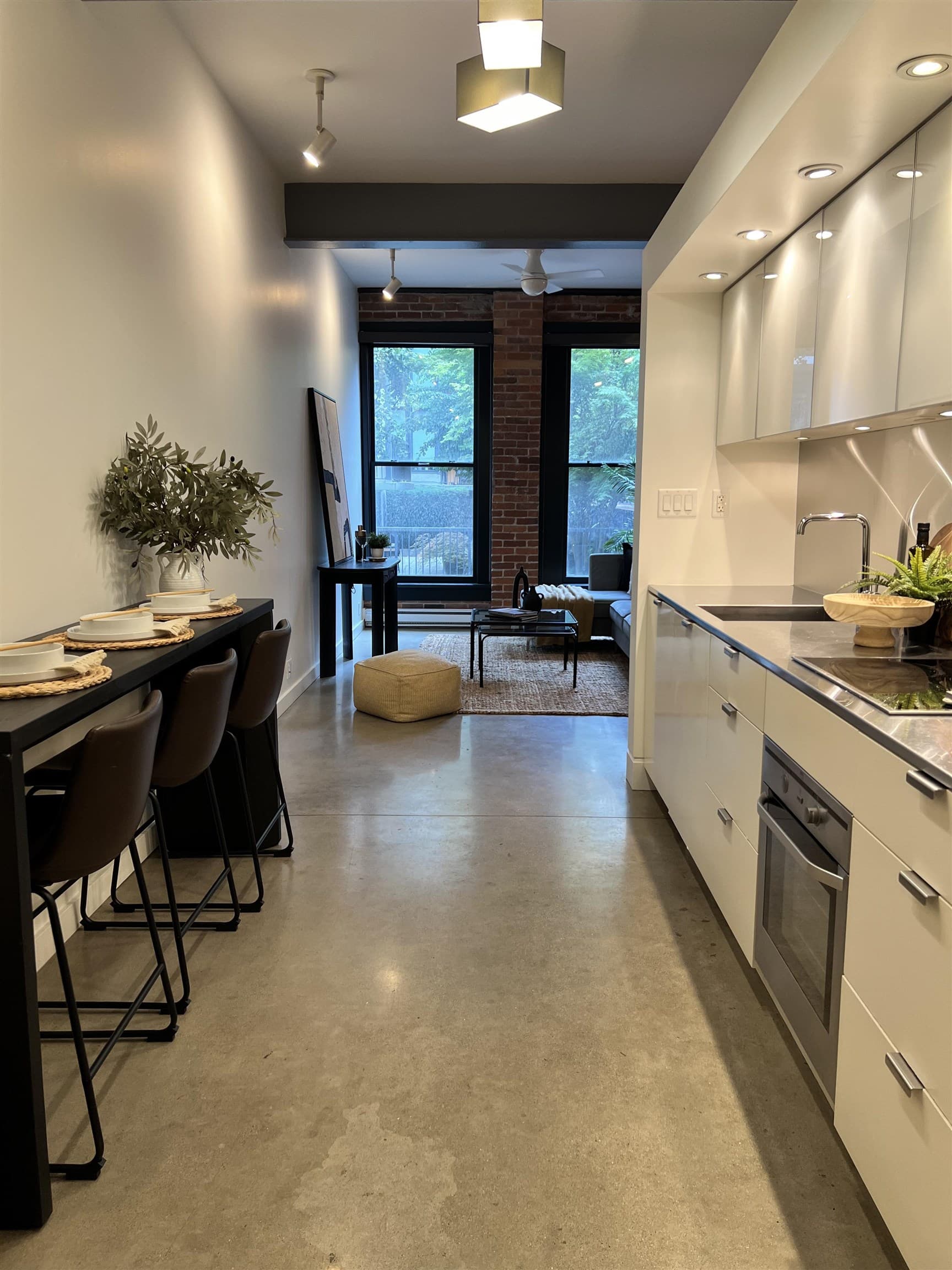 306 - 53 W Hastings Street, Vancouver, V6B 1G4 — photo 1