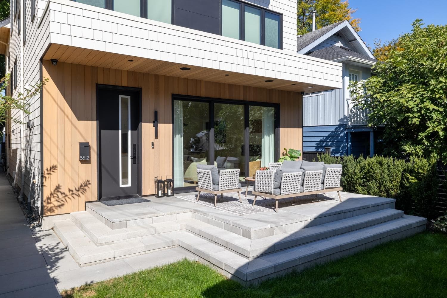 2 - 58 E 40th Avenue, Vancouver, V5W 1L4 — photo 2