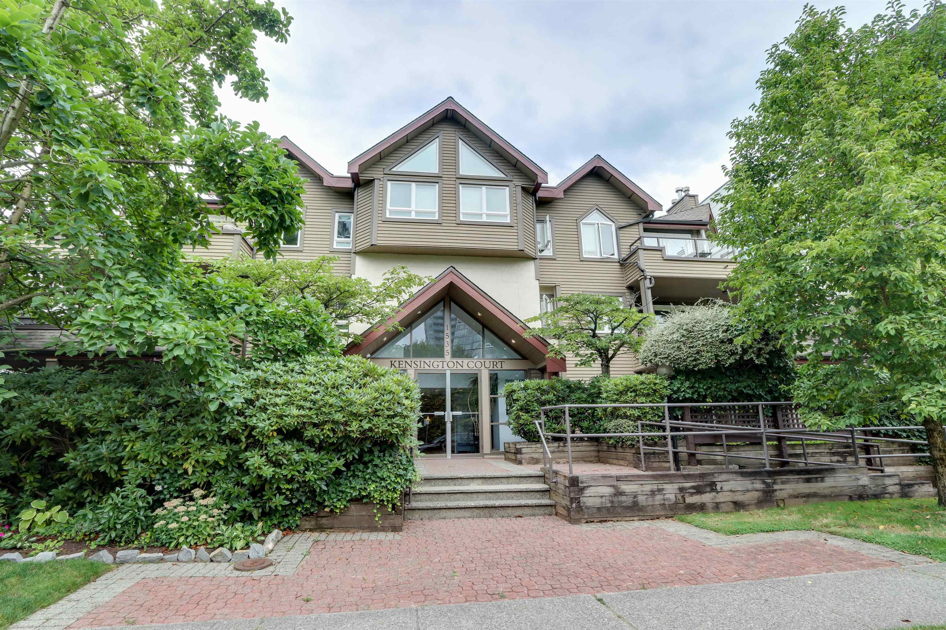 205 - 1535 Chesterfield Avenue, North Vancouver, V7M 2N5 — photo 2