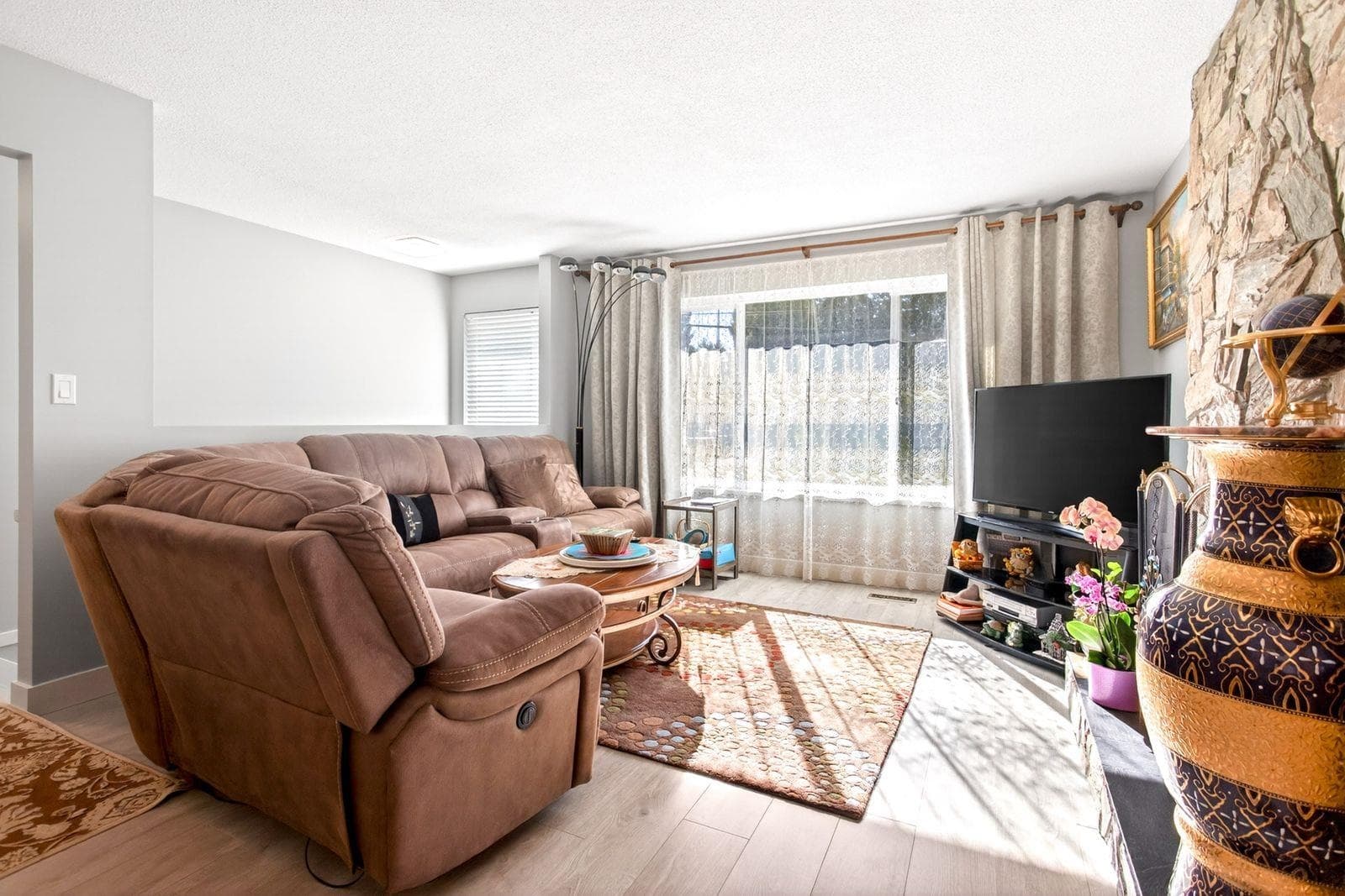10842 144a Street, Surrey, V3R 3R1 — photo 5
