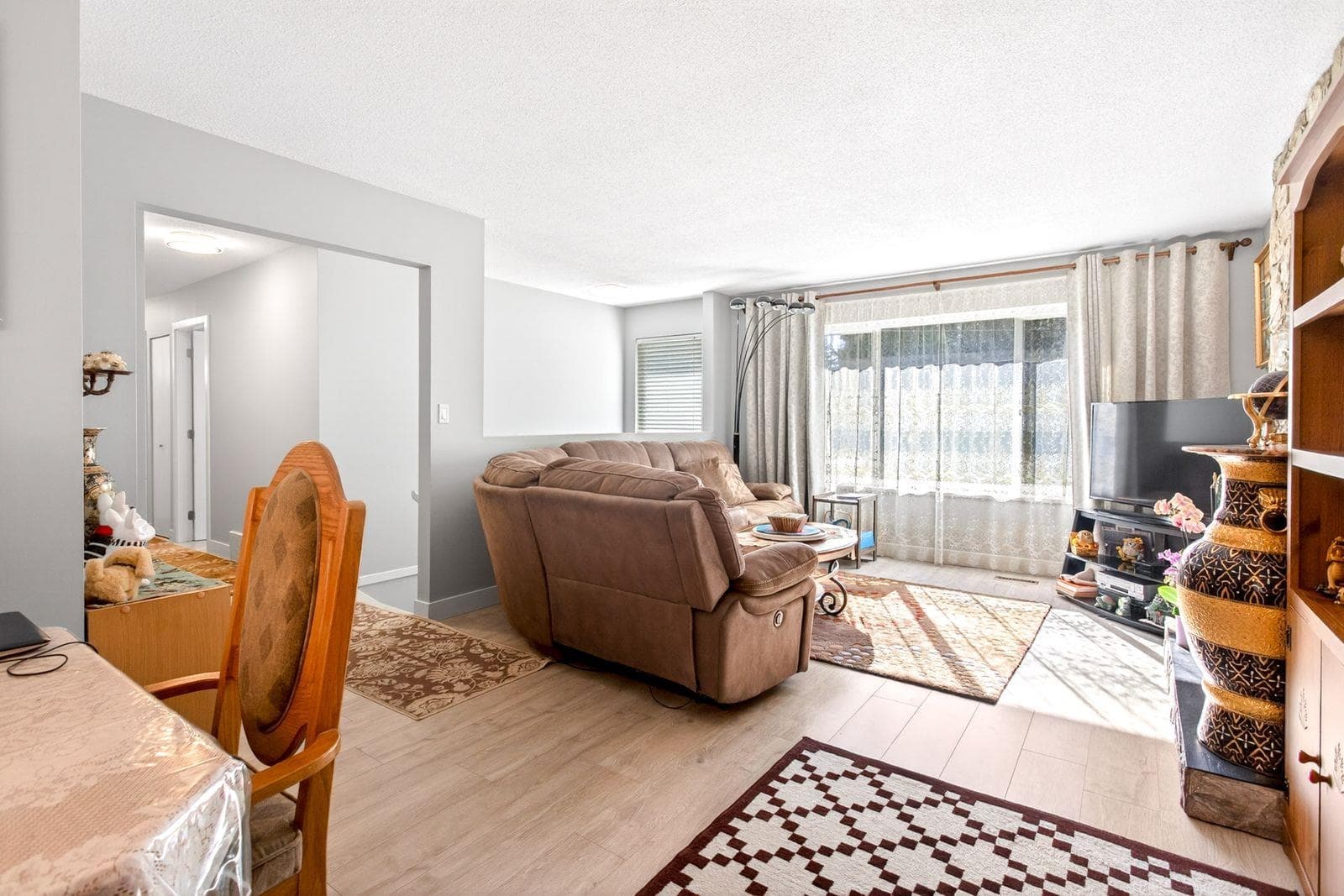 10842 144a Street, Surrey, V3R 3R1 — photo 4