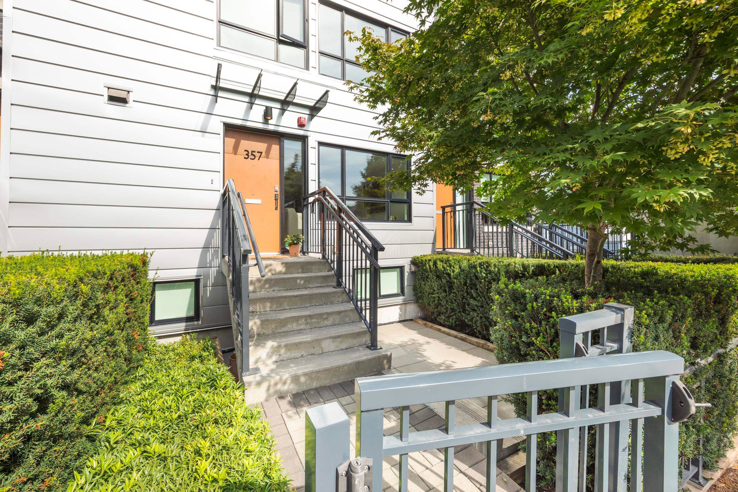 357 E 16th Avenue, Vancouver, V5T 2T7 — photo 2