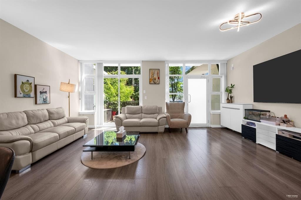 TH16 - 8677 Capstan Way, Richmond, V6X 0N6 — photo 3