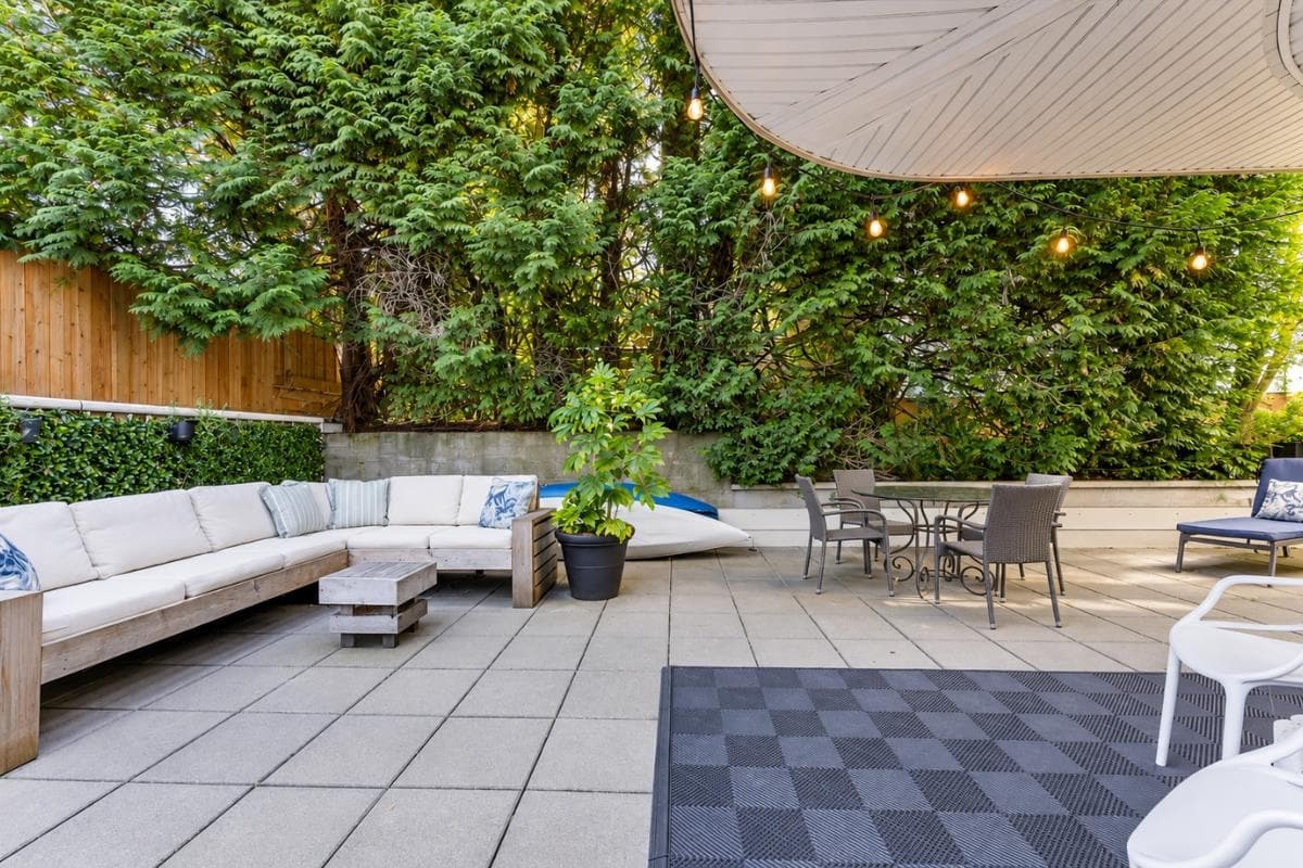 102 - 320 W 2nd Street, North Vancouver, V7M 1E1 — photo 1