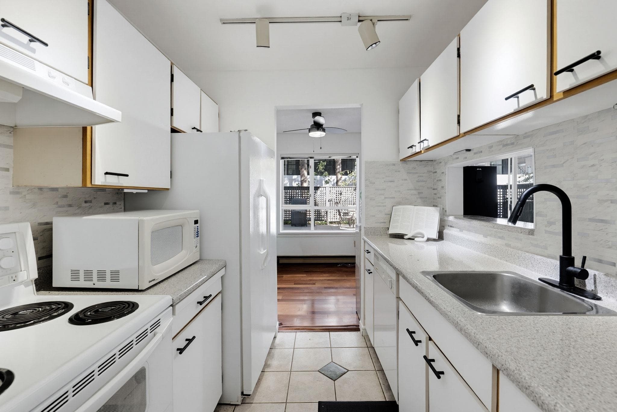 104 - 555 W 14th Avenue, Vancouver, V5Z 4G8 — photo 5