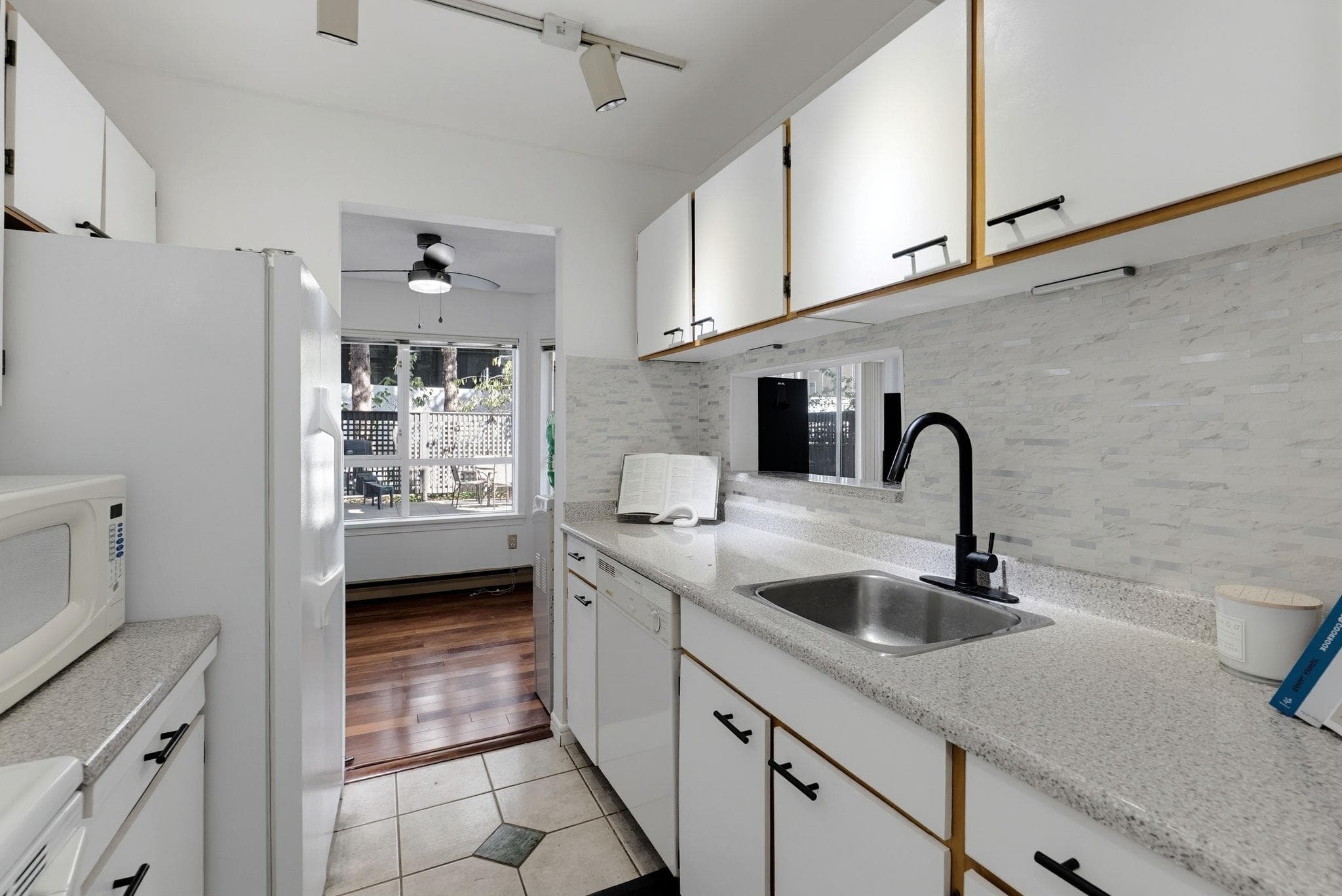 104 - 555 W 14th Avenue, Vancouver, V5Z 4G8 — photo 4