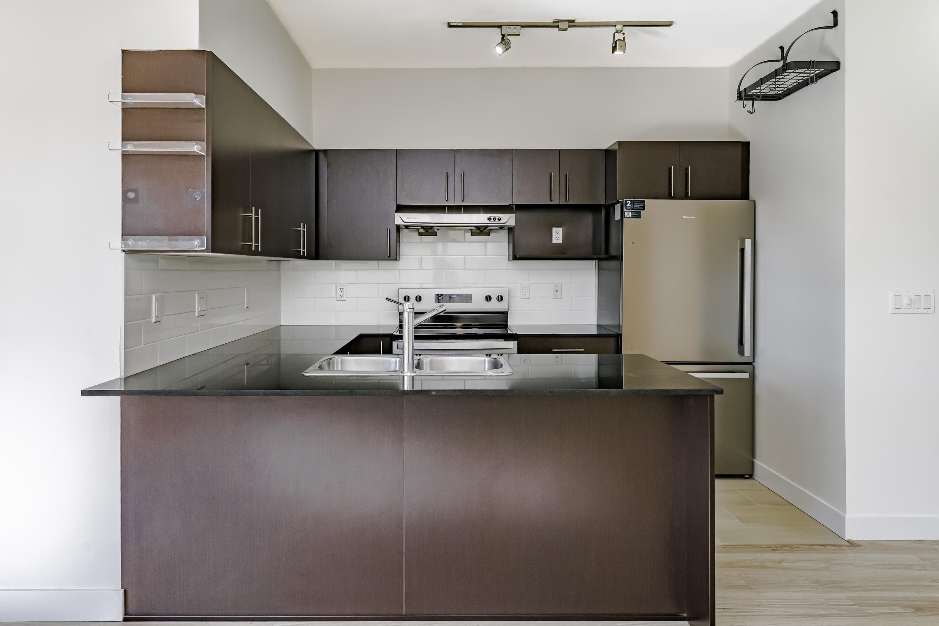 107 - 1633 Mackay Avenue, North Vancouver, V7P 0A2 — photo 2