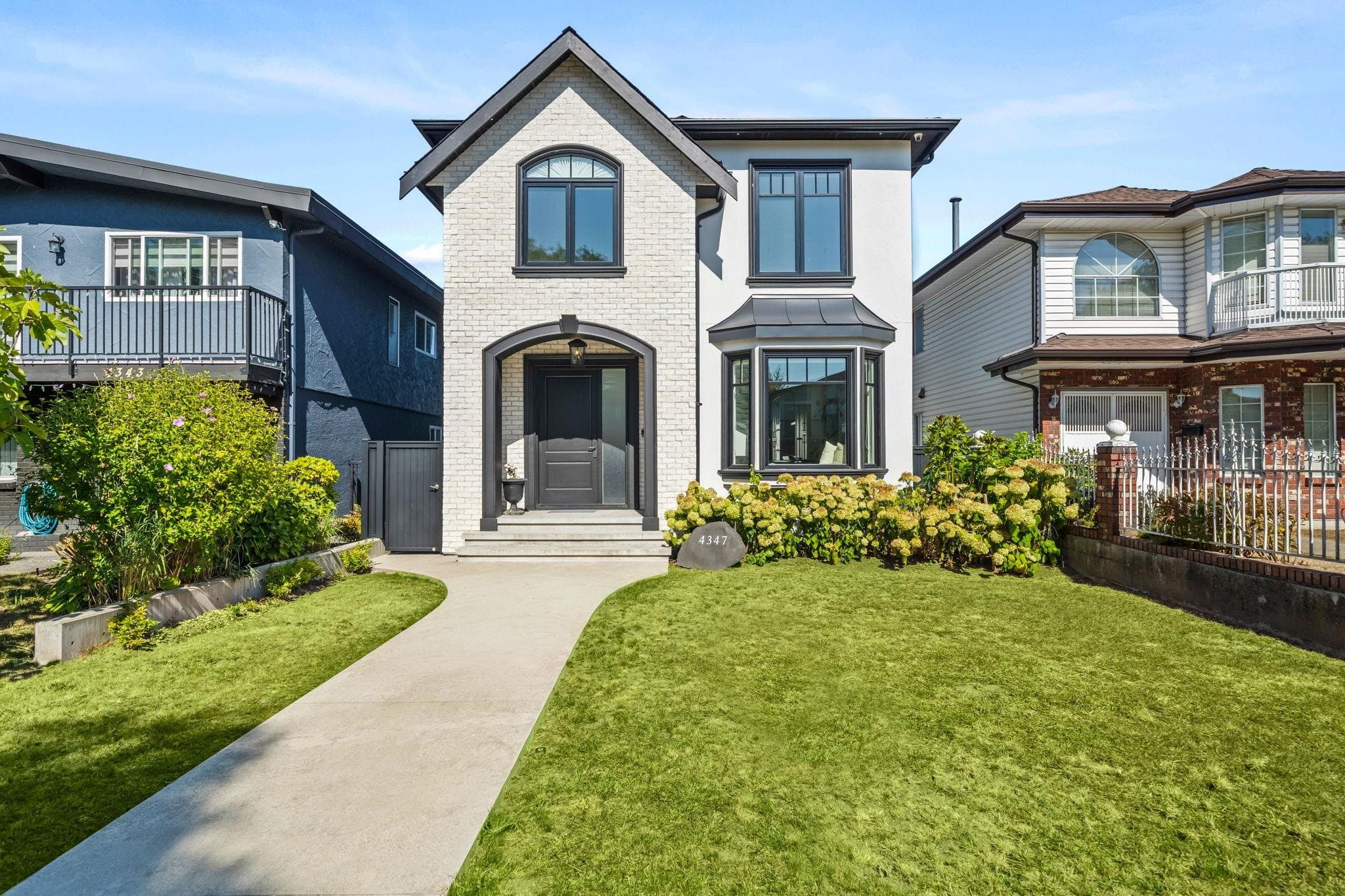 4347 Georgia Street, Burnaby, V5C 2T9 — photo 1