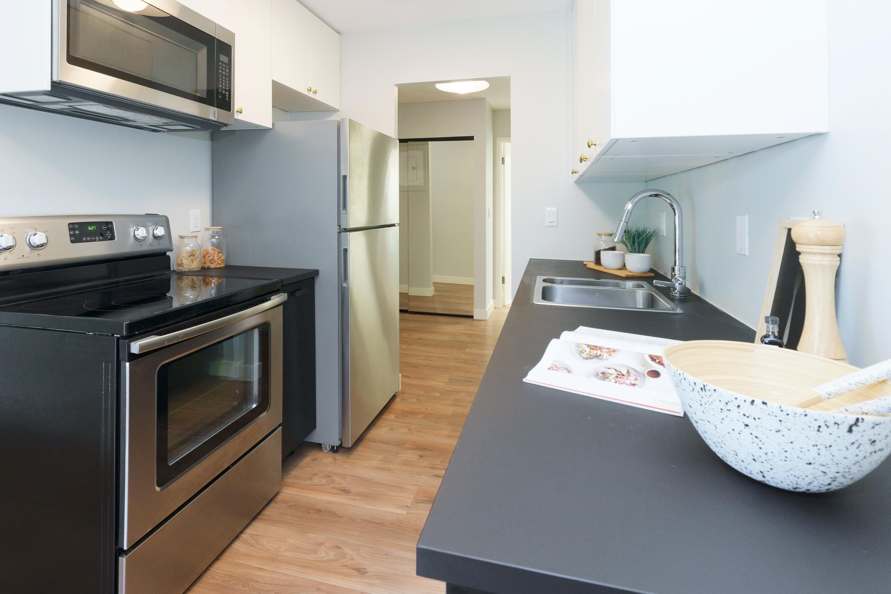 203 - 2240 Wall Street, Vancouver, V5L 1B6 — photo 4