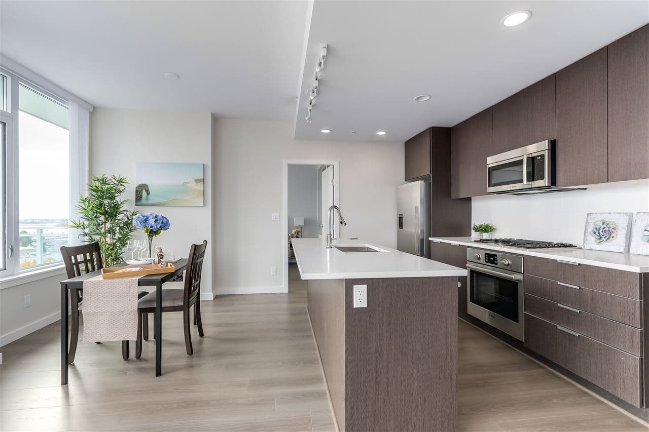 1707 - 8688 Hazelbridge Way, Richmond
