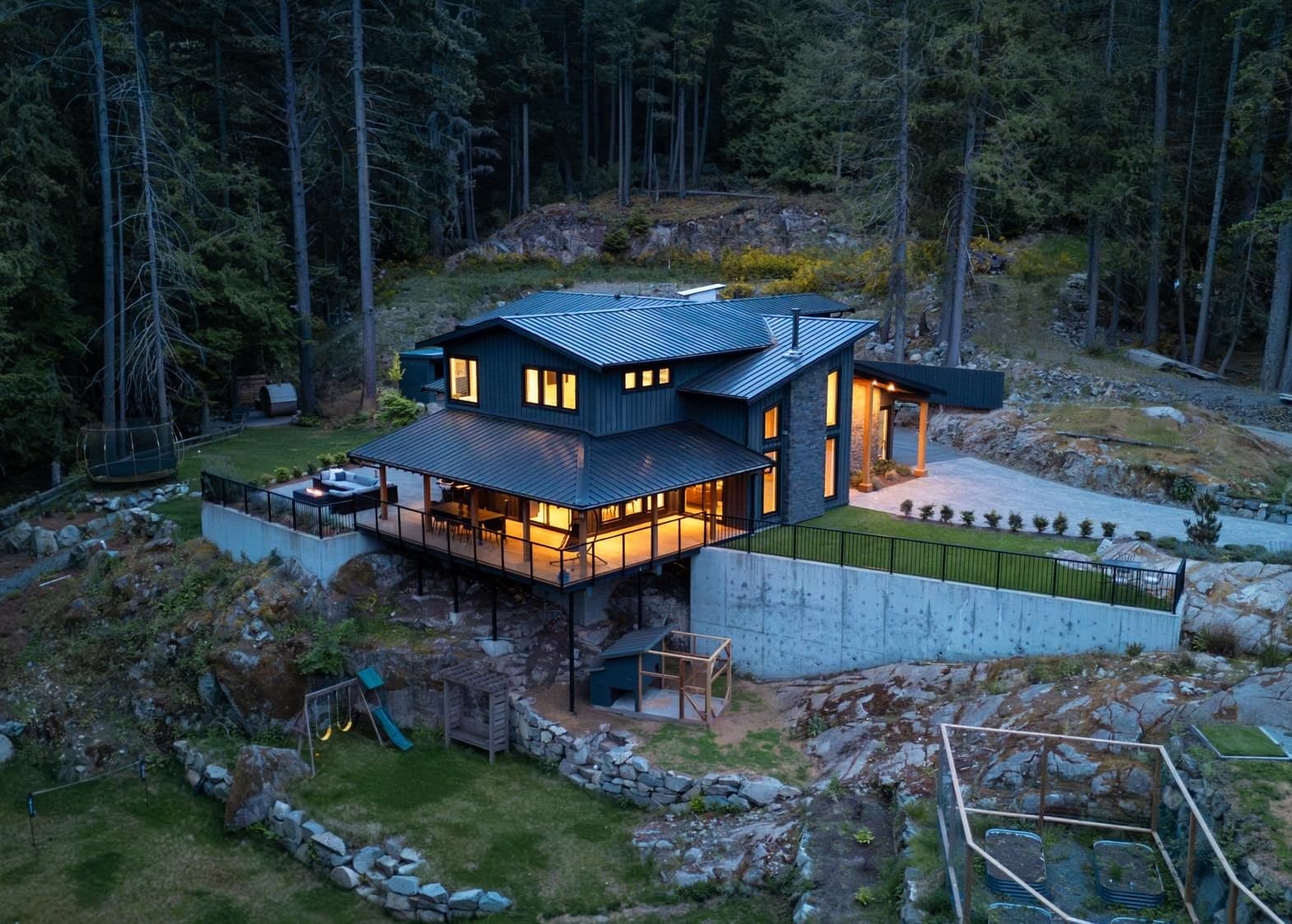 1604 Joan Audrey Lane, Bowen Island, V0N 1G2 — photo 2