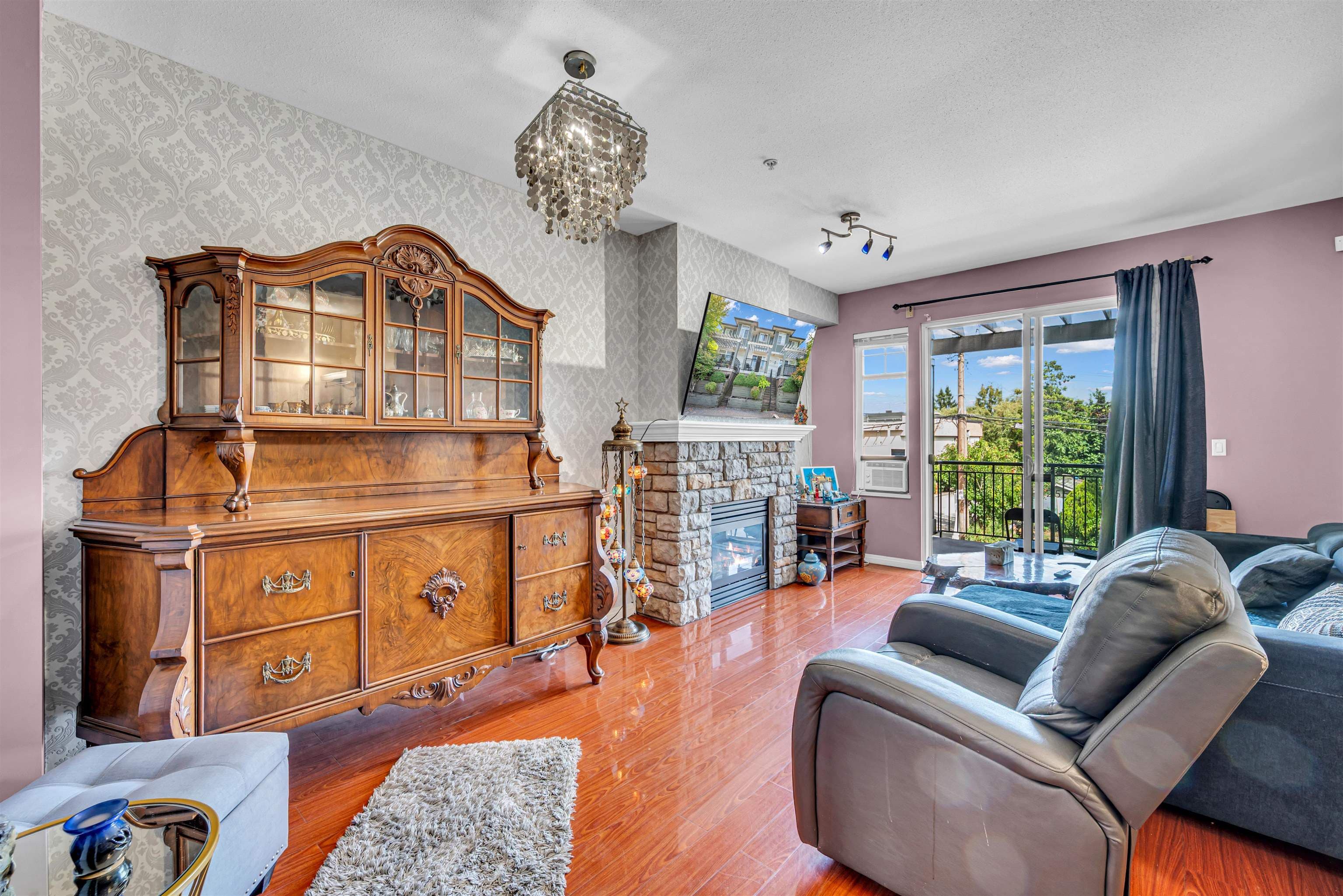 6 - 1010 Ewen Avenue, New Westminster, V3M 5C9 — photo 2