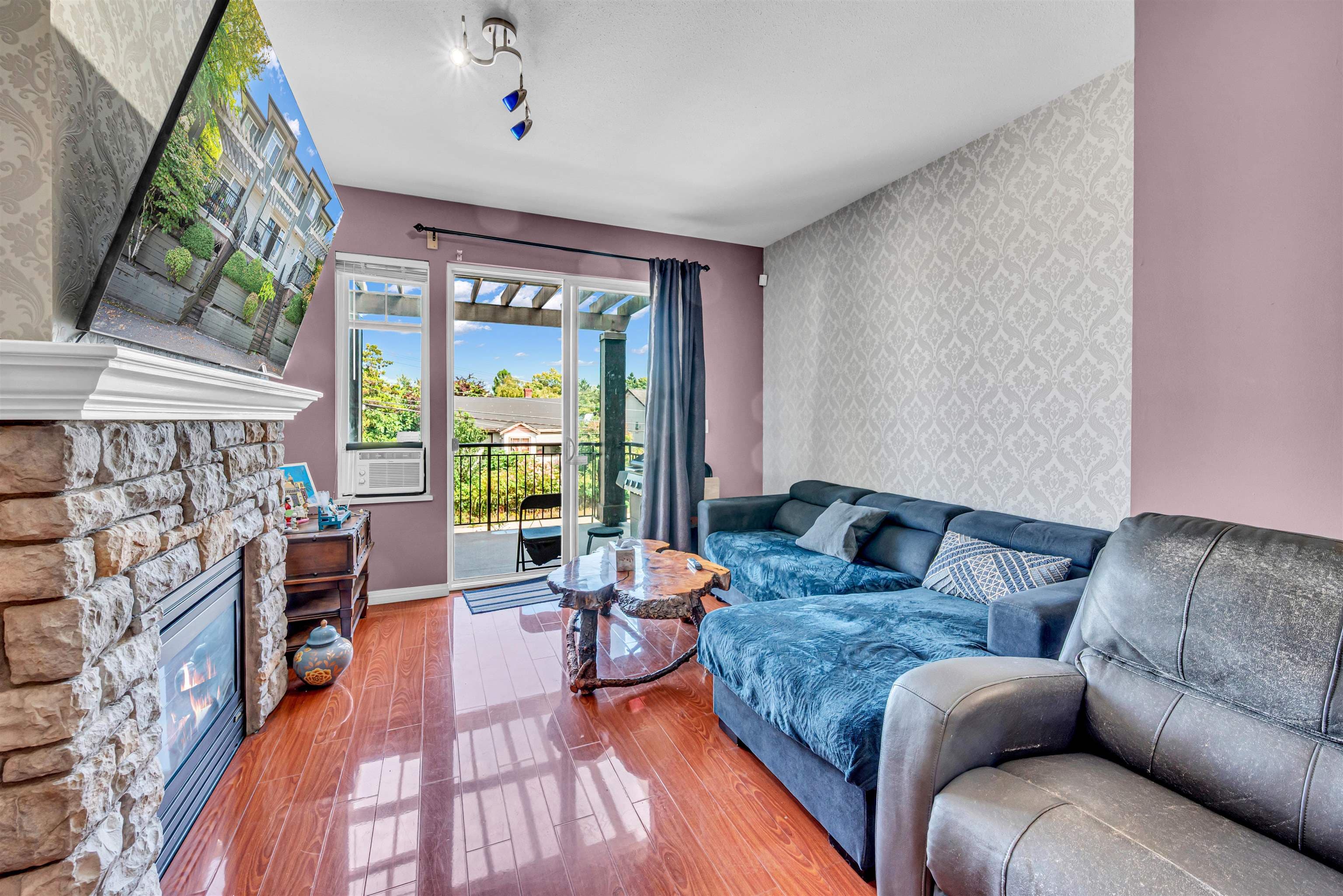 6 - 1010 Ewen Avenue, New Westminster, V3M 5C9 — photo 4