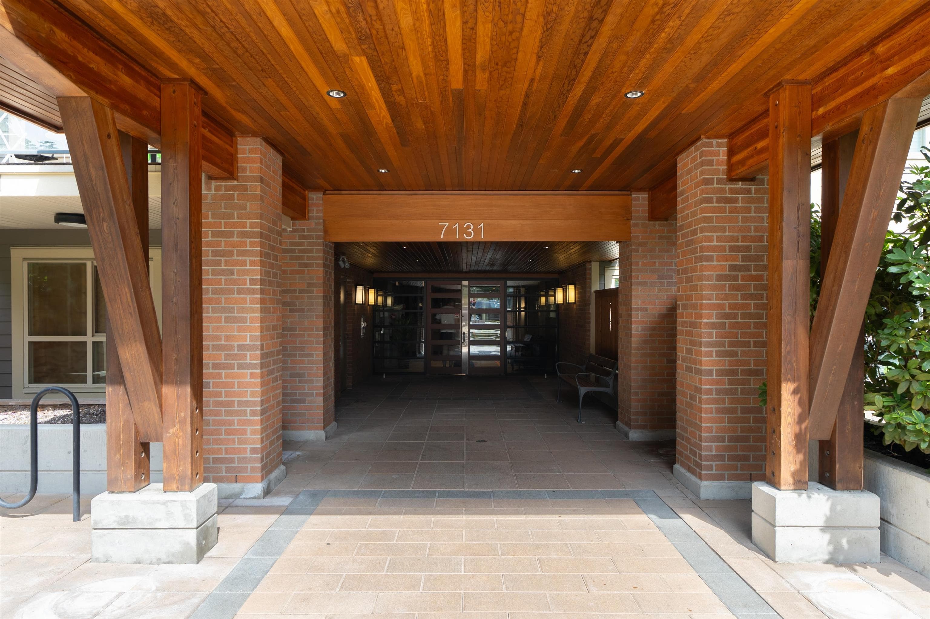 101 - 7131 Stride Avenue, Burnaby, V3N 0E3 — photo 2