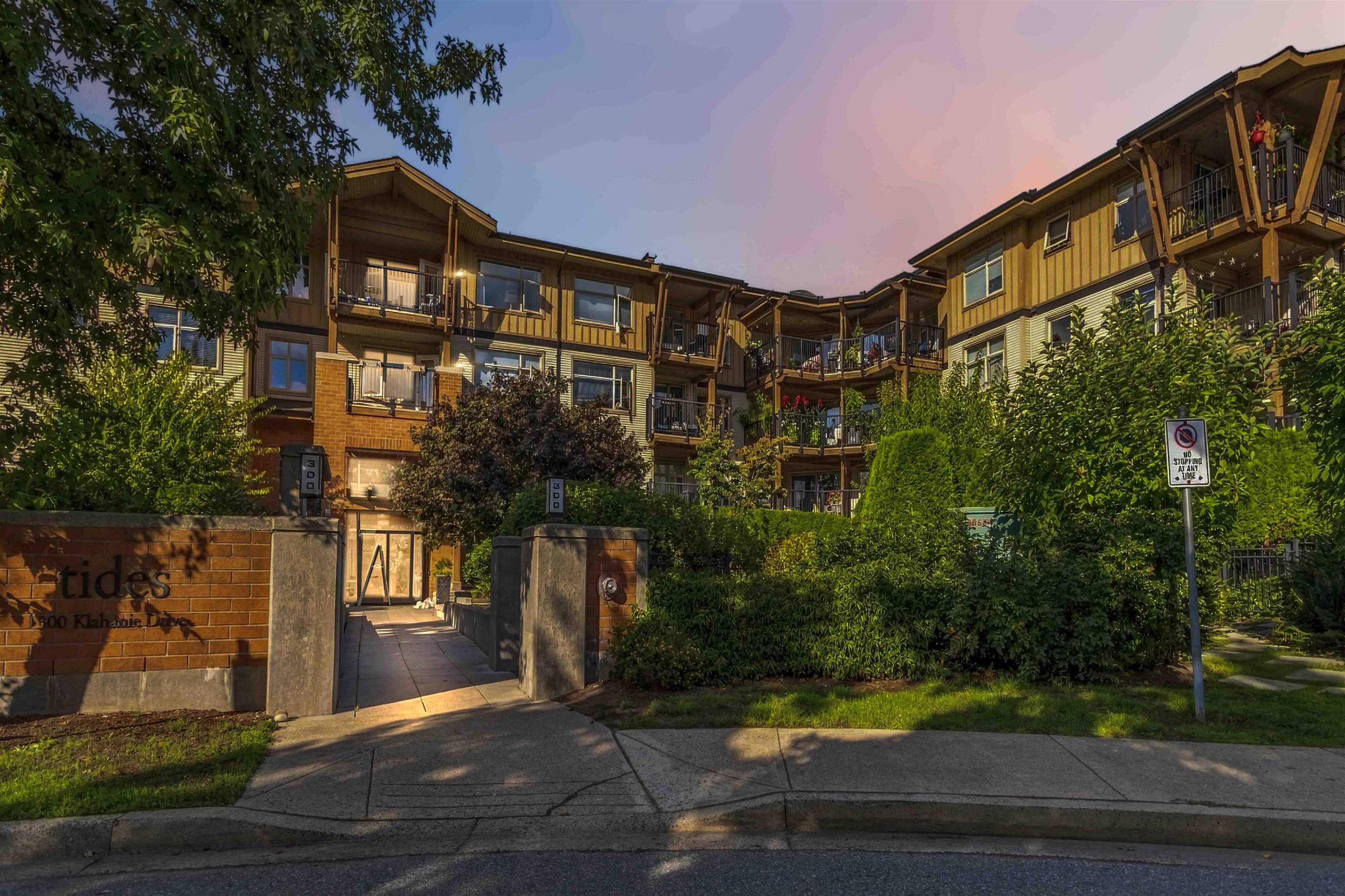 109 - 300 Klahanie Drive, Port Moody, V3H 5K8 — photo 2