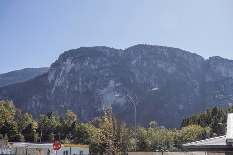 1342 Halyard Place, Squamish, V8B 2A1 — photo 2