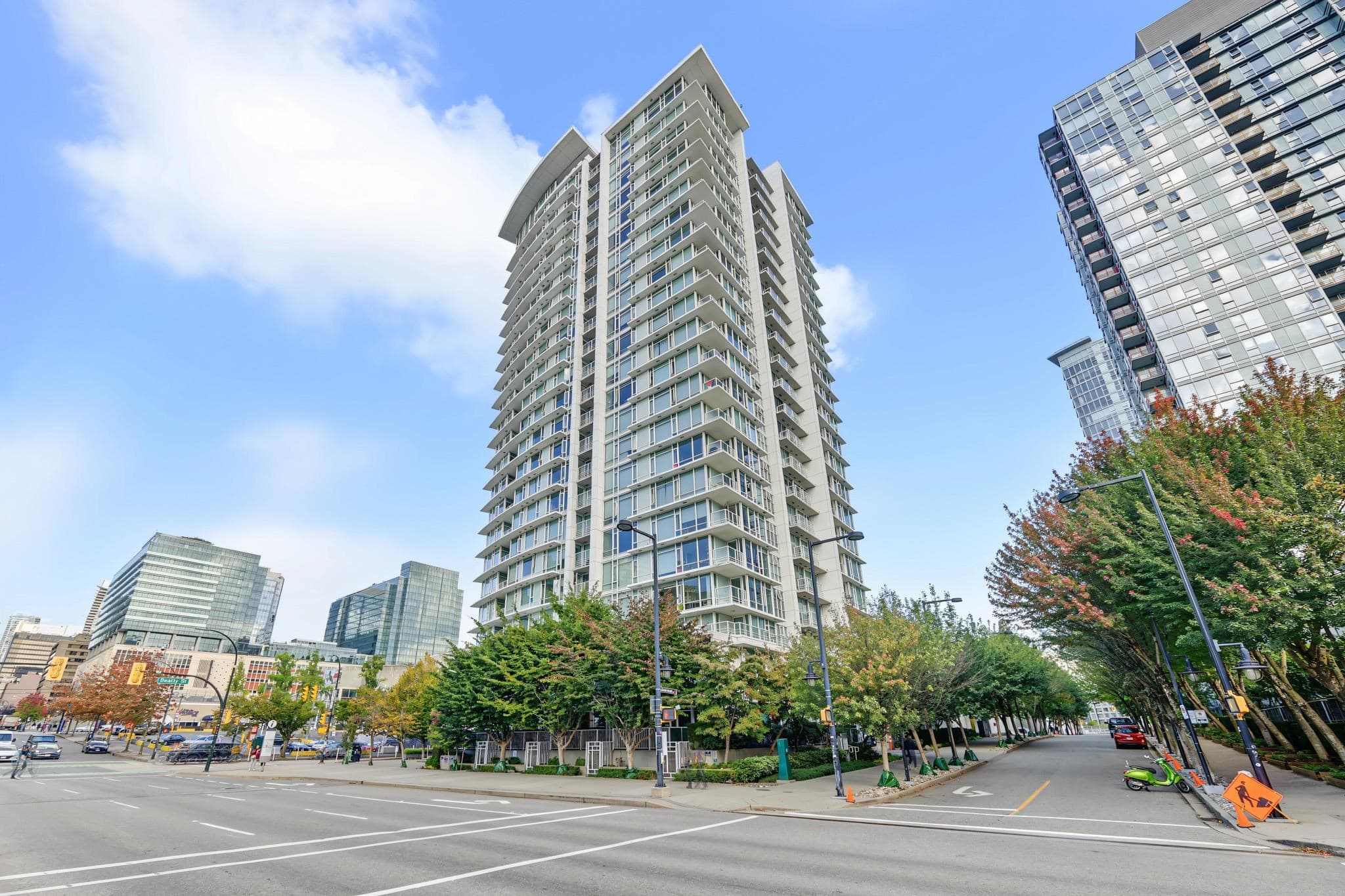 315 - 161 W Georgia Street, Vancouver, V6B 4P4 — photo 1