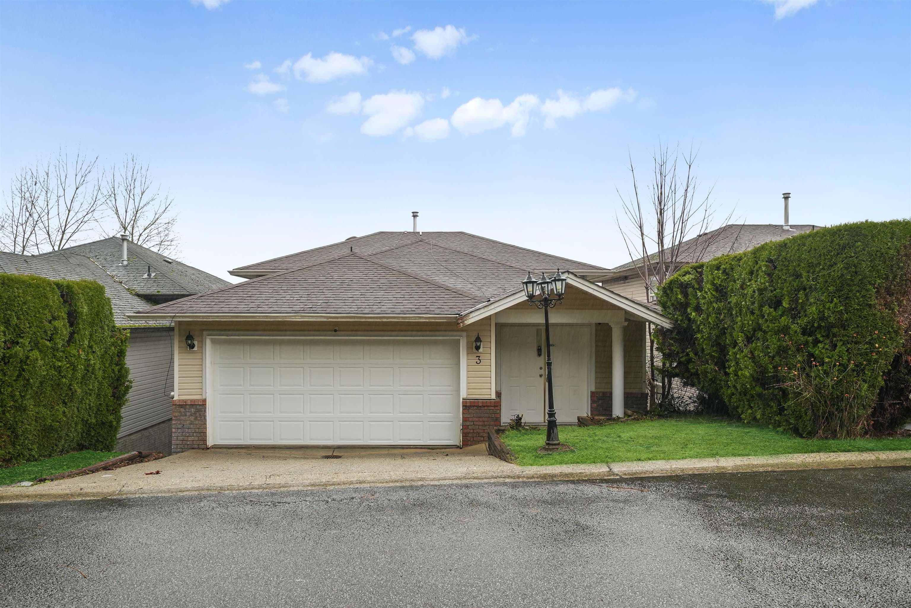 3 - 1615 Shaughnessy Street, Port Coquitlam, V3C 6K9 — photo 1