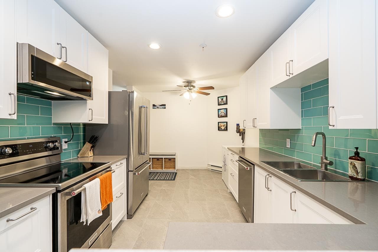 201 - 1440 George Street, White Rock, V4B 4A3 — photo 5